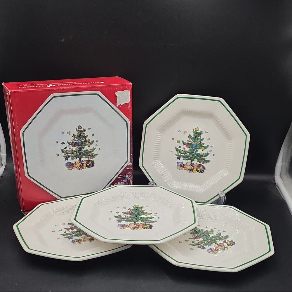 Vintage Nikko Christmastime Octagon Salad Dessert Plates 8" Japan Set of 4